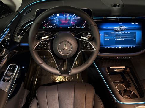 New 2027 Mercedes-Benz E 450 4MATIC Sedan image 13