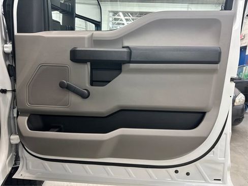 Used 2017 Ford F250 XL image 23