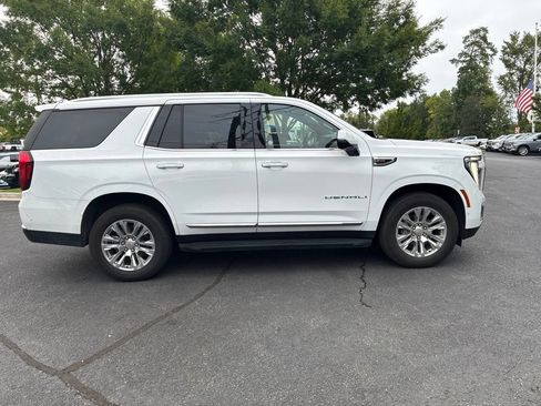 Used 2025 GMC Yukon Denali AWD/4WD image 4