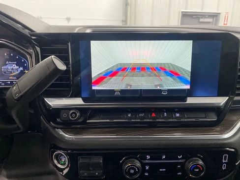 Used 2024 Chevrolet Silverado 2500 LT image 15