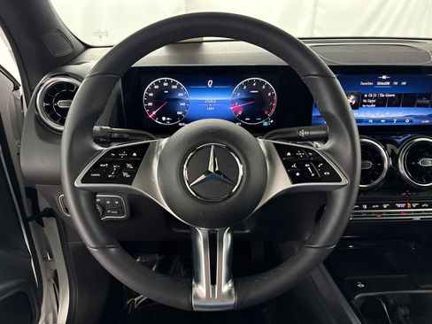 Certified 2026 Mercedes-Benz GLB 250 image 11