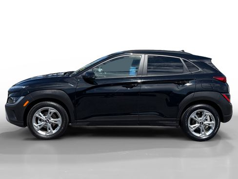 Used 2023 Hyundai Kona SEL FWD image 2