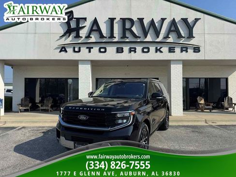 Used 2025 Ford Expedition Platinum image 1