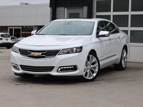 Used 2019 Chevrolet Impala Premier w/ Premier Confidence Package image 3