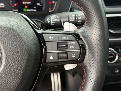 Used 2025 Acura ADX A-Spec AWD/4WD image 17
