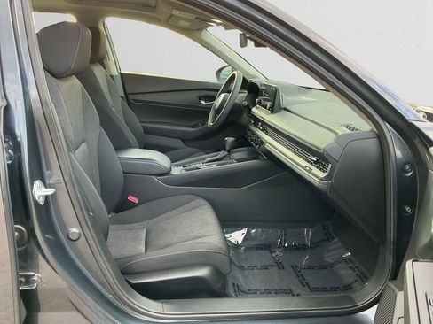 Used 2023 Honda Accord EX image 15