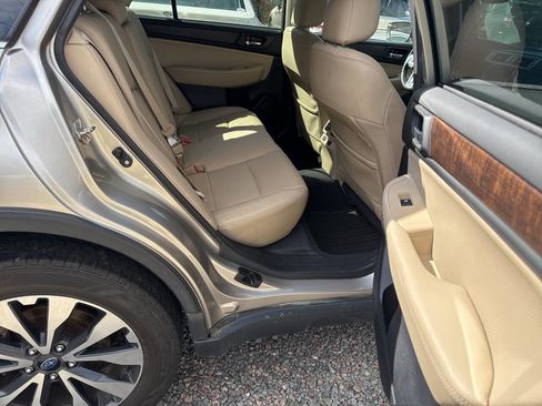 Used 2016 Subaru Outback 2.5i Limited image 16