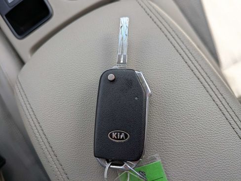 Used 2022 Kia Sportage LX FWD image 35