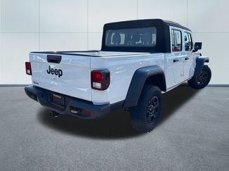 Used 2024 Jeep Gladiator Sport AWD/4WD video 4
