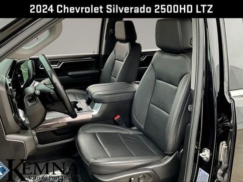 Used 2024 Chevrolet Silverado 2500 LTZ w/ LTZ Premium Package image 27