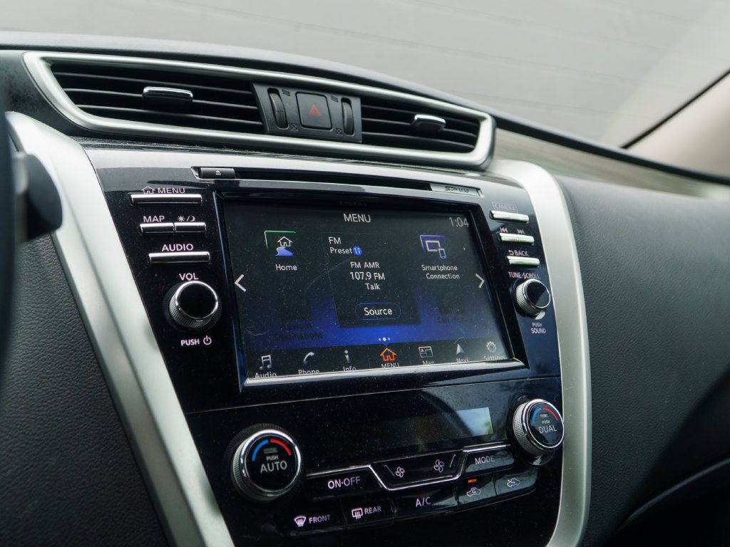 Used 2018 Nissan Murano S FWD image 25