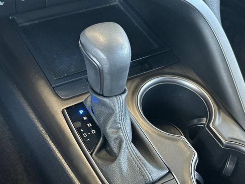 Certified 2023 Toyota Camry SE w/ Convenience Package image 19