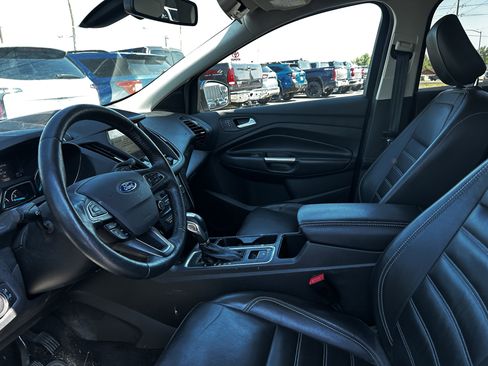 Used 2018 Ford Escape Titanium AWD/4WD image 9