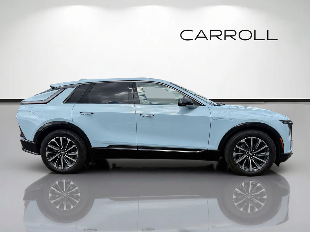Certified 2024 Cadillac Lyriq Sport AWD/4WD image 2