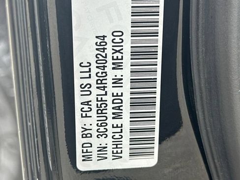 Used 2024 RAM 2500 Laramie w/ Safety Group AWD/4WD image 40