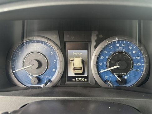 Used 2018 Toyota Sienna XLE image 12