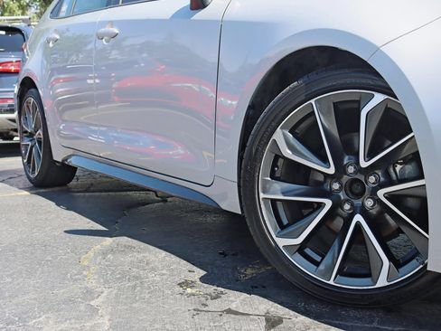 Used 2020 Toyota Corolla SE FWD image 5