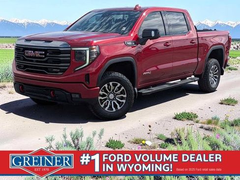 Used 2023 GMC Sierra 1500 AT4 w/ AT4 Preferred Package AWD/4WD image 1
