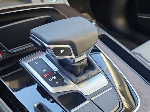 Certified 2024 Audi Q5 2.0T Premium Plus image 33