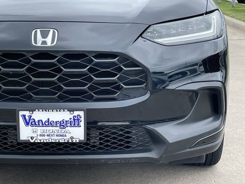Used 2023 Honda HR-V LX image 7
