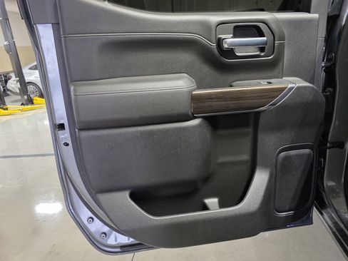 Used 2022 Chevrolet Silverado 1500 RST image 10