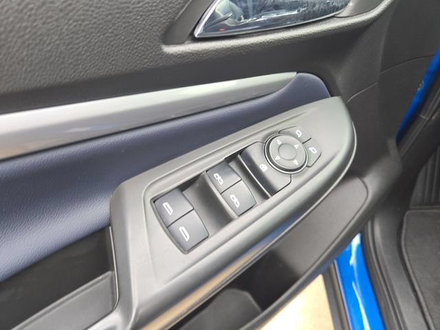 Used 2022 Chevrolet Bolt EUV LT w/ Convenience Package FWD image 22