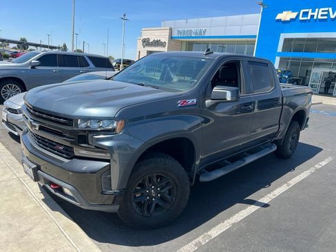 Used 2019 Chevrolet Silverado 1500 LT Trail Boss AWD/4WD image 19
