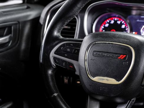 Used 2015 Dodge Charger SXT image 22