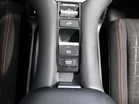 Used 2024 Honda HR-V Sport image 30