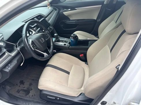 Used 2019 Honda Civic EX image 5