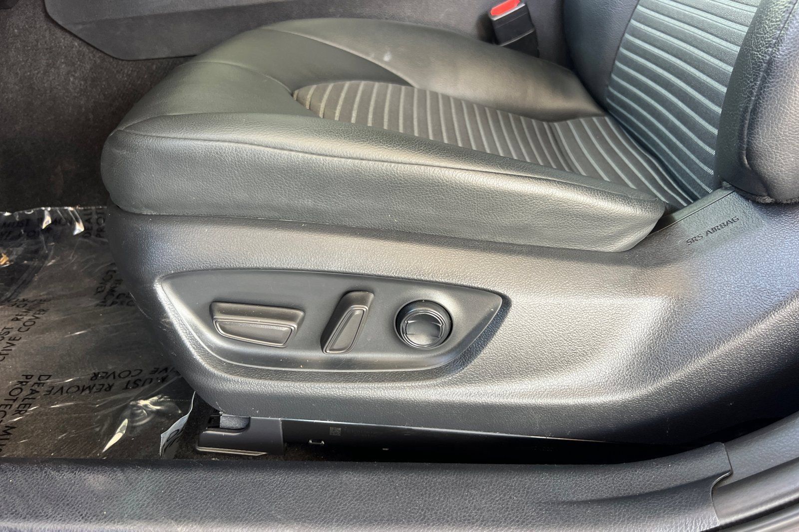 Used 2024 Toyota Camry SE FWD image 19
