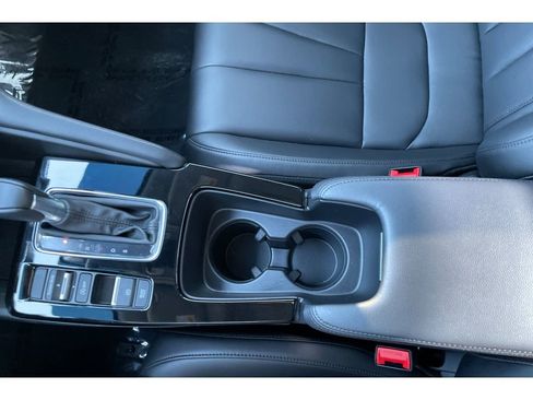 Certified 2025 Acura Integra FWD image 29