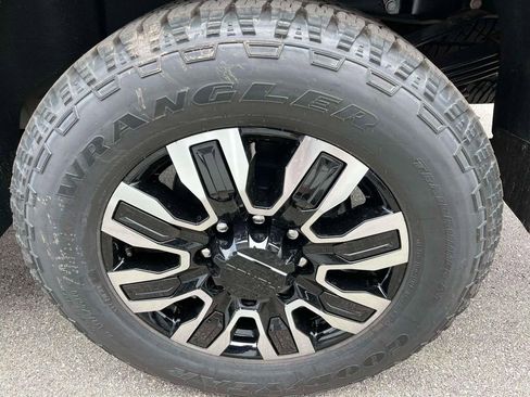 New 2026 GMC Sierra 3500 Denali Ultimate AWD/4WD image 12