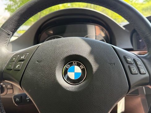 Used 2011 BMW 328i xDrive Sedan AWD/4WD image 30