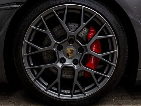 Used 2024 Porsche 911 Carrera S w/ Sport Package image 20