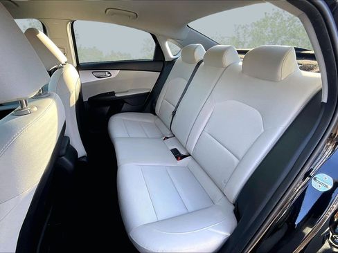 Used 2022 Kia Forte LXS w/ LXS Technology Package image 26