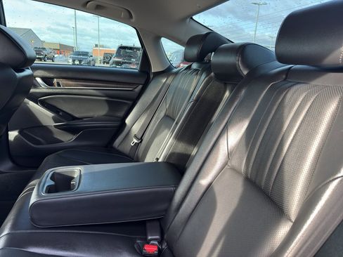 Used 2022 Honda Accord Touring image 34