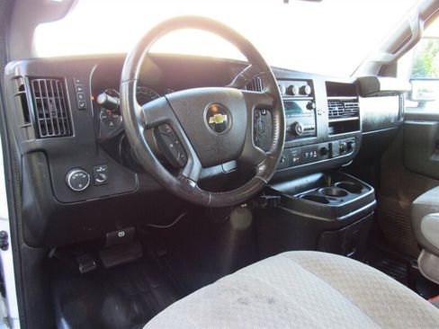 Used 2020 Chevrolet Express 3500 w/ Power Convenience Package RWD image 14