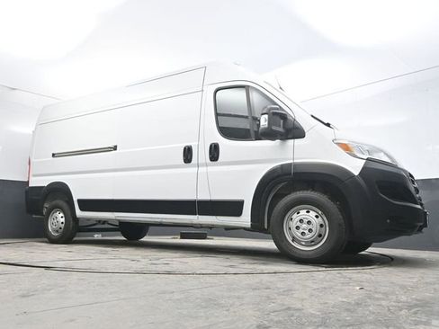 Used 2023 RAM ProMaster 2500 image 30