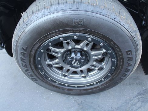 Used 2015 Toyota Tundra SR5 image 11