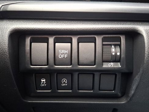 Used 2022 Subaru Forester AWD/4WD image 24