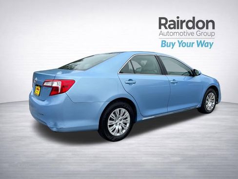 Used 2012 Toyota Camry LE FWD image 7