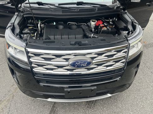 Used 2018 Ford Explorer XLT w/ Equipment Group 201A image 15