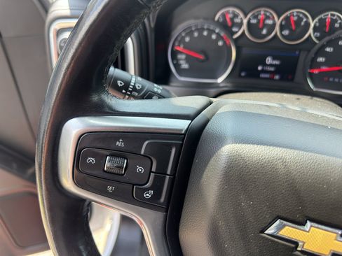 Used 2021 Chevrolet Silverado 1500 LT w/ Z71 Off-Road Package AWD/4WD image 20