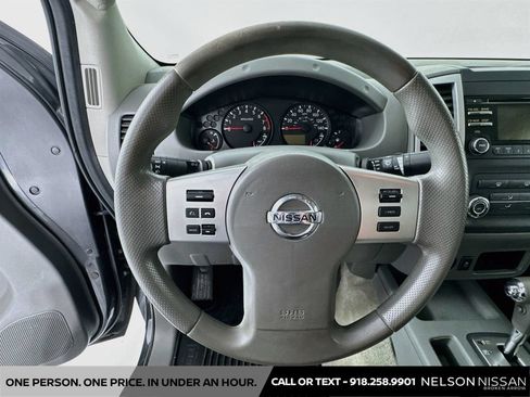 Used 2013 Nissan Frontier SV RWD image 11