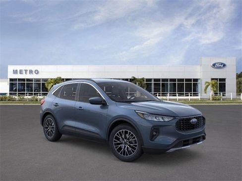 New 2025 Ford Escape SE image 7