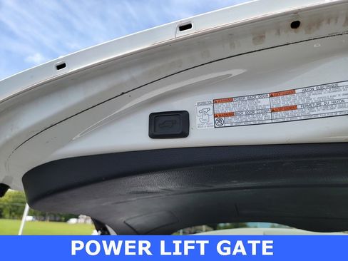 Used 2018 Toyota RAV4 SE w/ Power Extra Value Package image 19