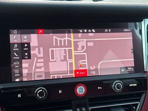 Used 2023 Porsche Macan S image 19