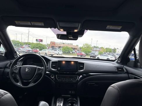 Certified 2021 Honda Ridgeline Black Edition image 36