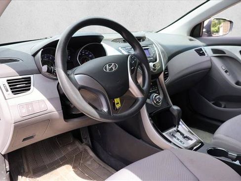 Used 2013 Hyundai Elantra GLS FWD image 12